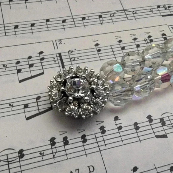 Elegant Crystal Beaded Necklace - Picture 13 of 14